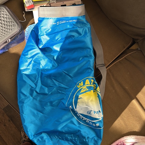 New - Picture 3 of 3